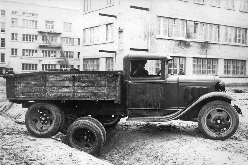советские грузовики 
